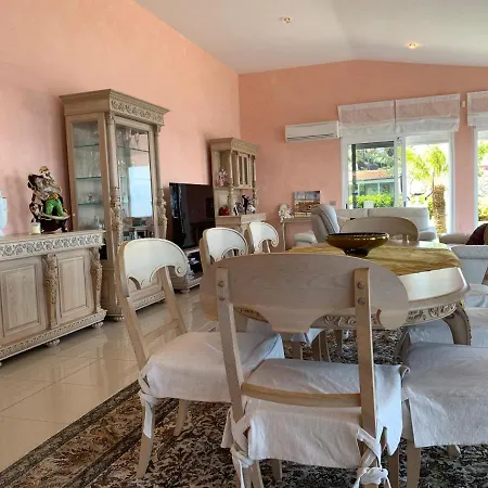 Irina Ocean El Sauzal Vila